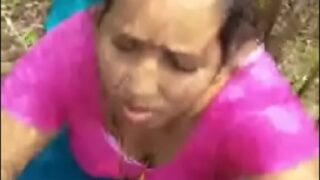 Village dehati aunty XXX blowjob field